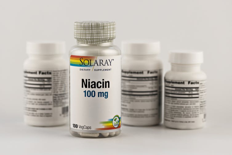 Bottle of niacin supplement.