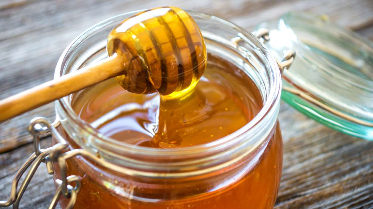 Why the next “miracle supplement” should be a jar of raw honey